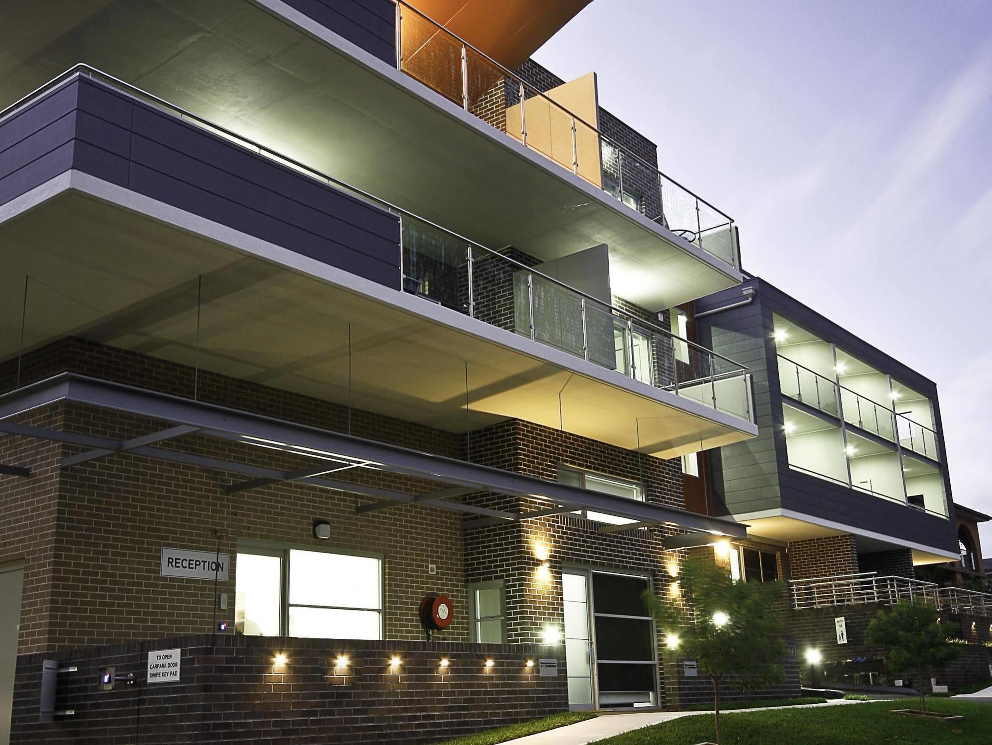 ניוקסטל Charlestown Executive Apartments מראה חיצוני תמונה